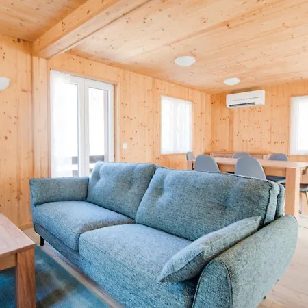 Apartament Bijou *